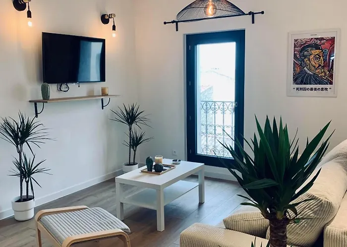 La Revolution Апартаменты